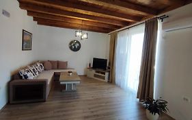Holiday Home N&S